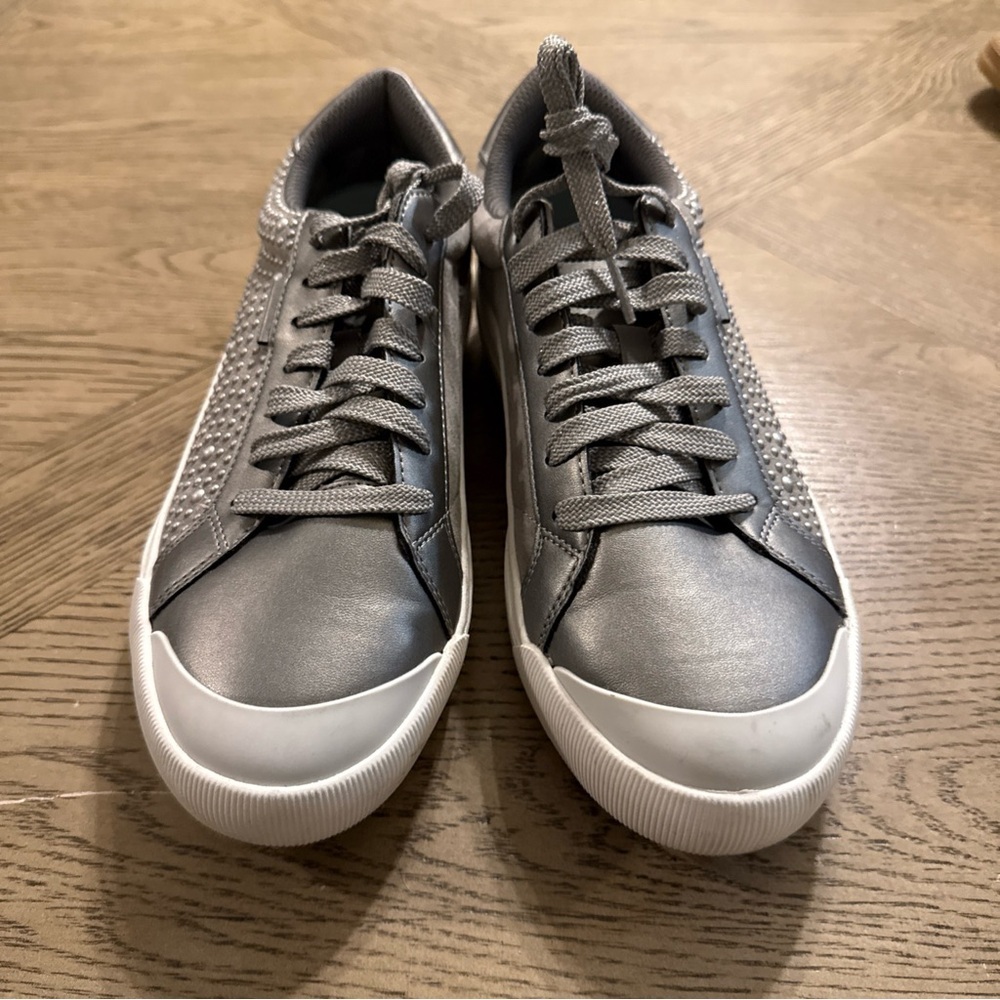 -NEW Dr. Scholl's Time Off Sneaker Light Grey Women's Shoes Size 7 - Picture 2 of 5